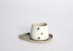 El Boyama Porselen Fincan – Su Samuru İzleri