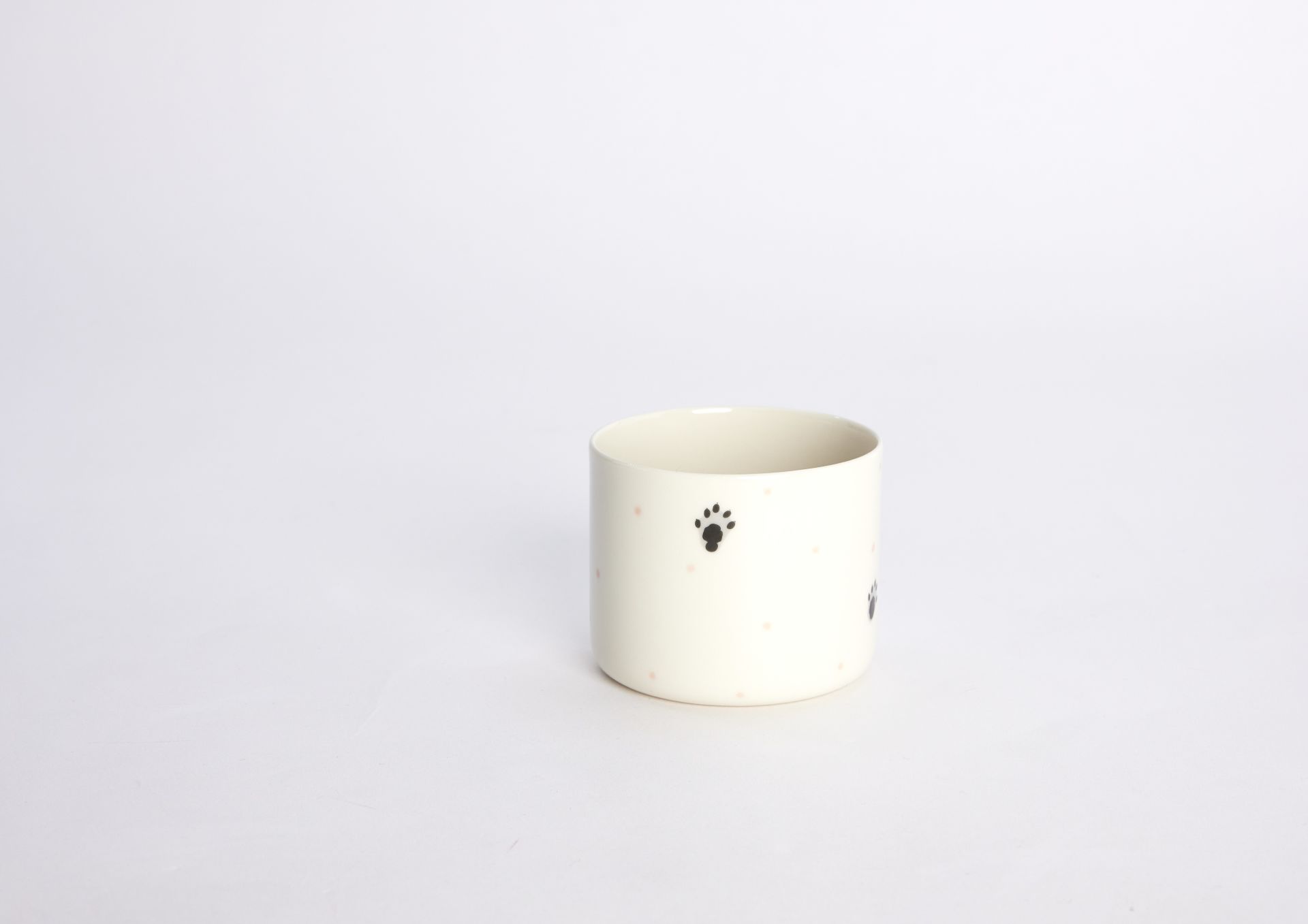 El Boyama Porselen Küçük Bardak – Su Samuru İzleri